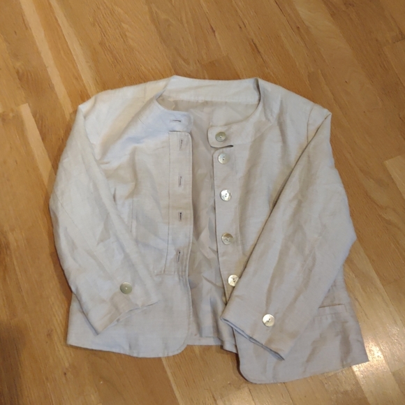 Women's jacket - Picture 1 of 1